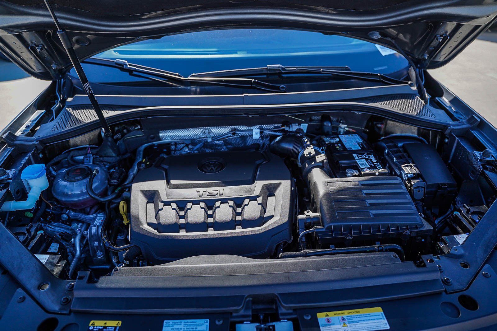 Used 2024 Volkswagen Tiguan SE image 28