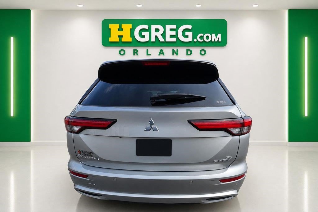 Used 2024 Mitsubishi Outlander SE AWD/4WD image 8
