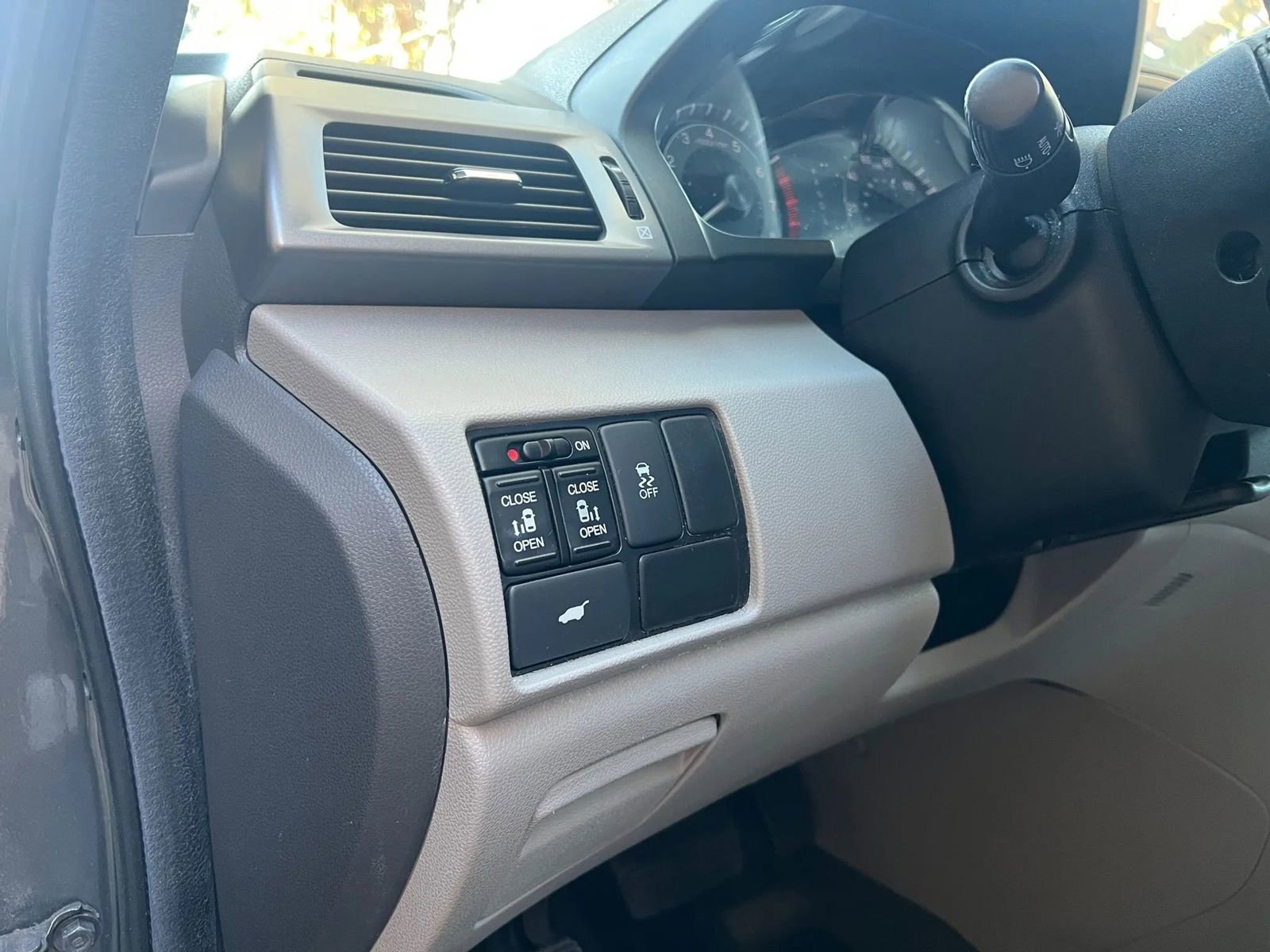 Used 2012 Honda Odyssey EX-L image 14