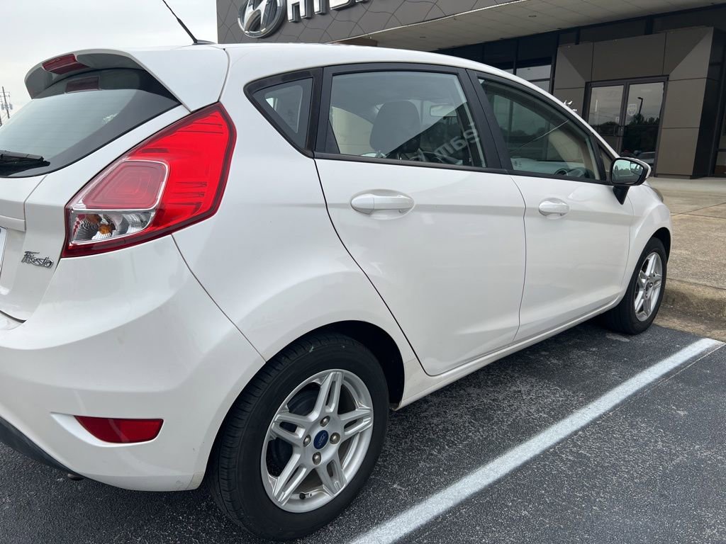 Used 2017 Ford Fiesta SE FWD image 8