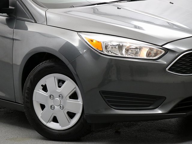 Used 2018 Ford Focus S image 3