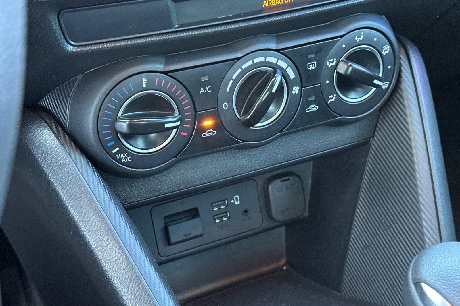 Used 2020 Toyota Yaris LE image 22