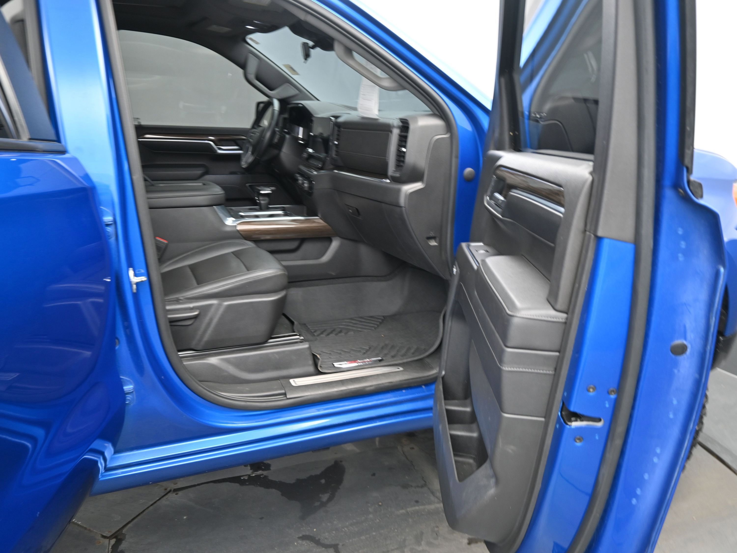 Used 2022 Chevrolet Silverado 1500 LT Trail Boss w/ LT Trail Boss Premium Package image 13