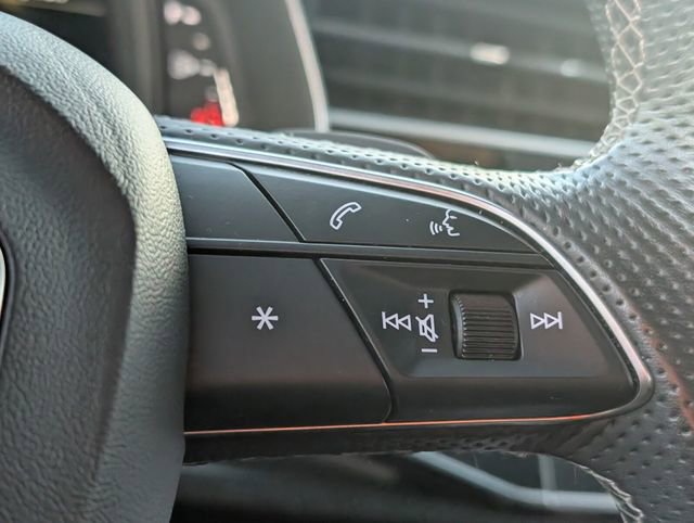 Used 2021 Audi SQ7 Premium Plus w/ Driver Assistance Package image 22