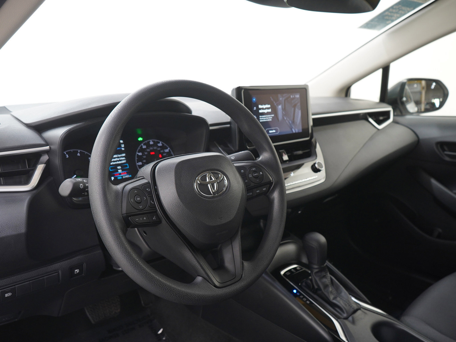 Used 2024 Toyota Corolla LE w/ LE Convenience Package AWD/4WD image 22