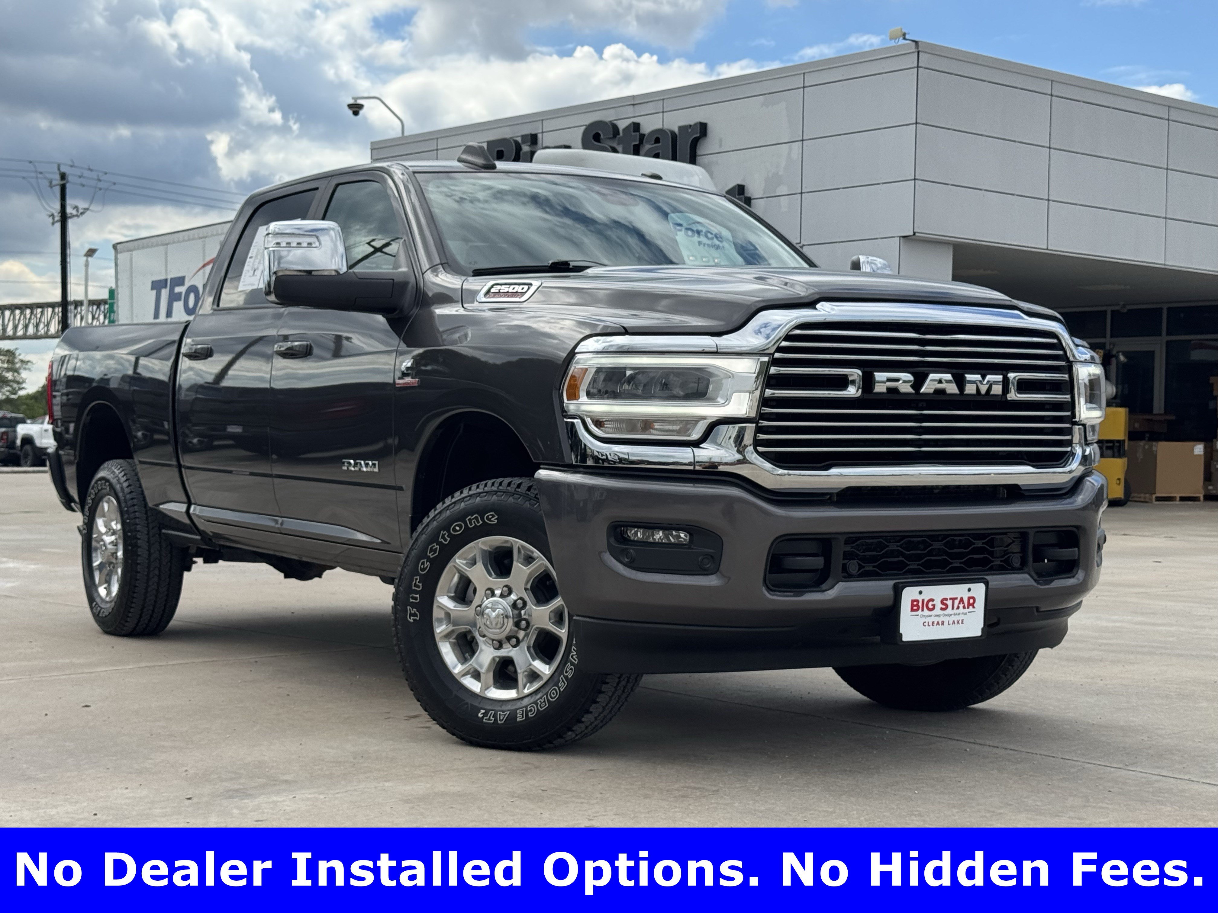 Used 2024 RAM 2500 Laramie AWD/4WD image 2