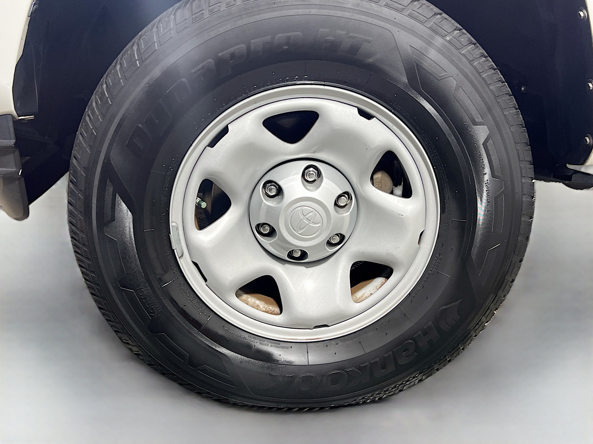 Used 2019 Toyota Tacoma SR w/ SR Convenience Package RWD image 14