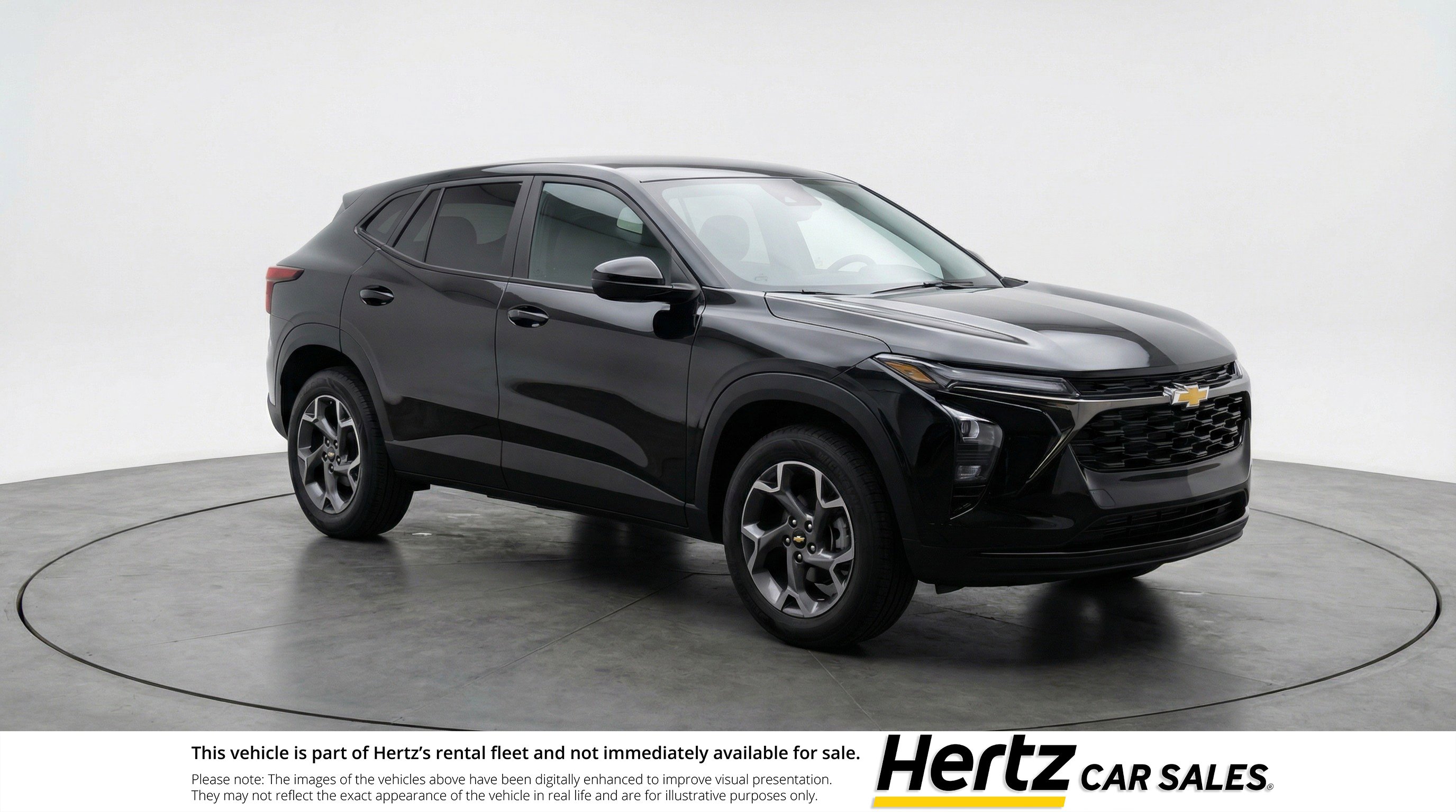 Used 2025 Chevrolet Trax LT image 1