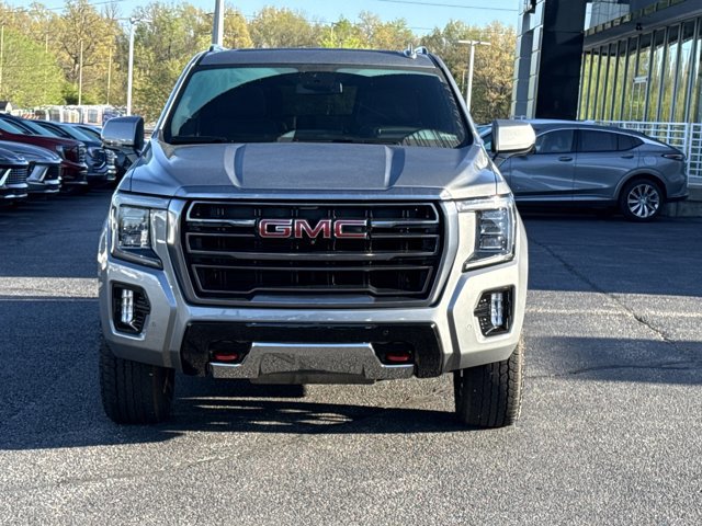 Used 2023 GMC Yukon XL AT4 w/ Technology Package image 18