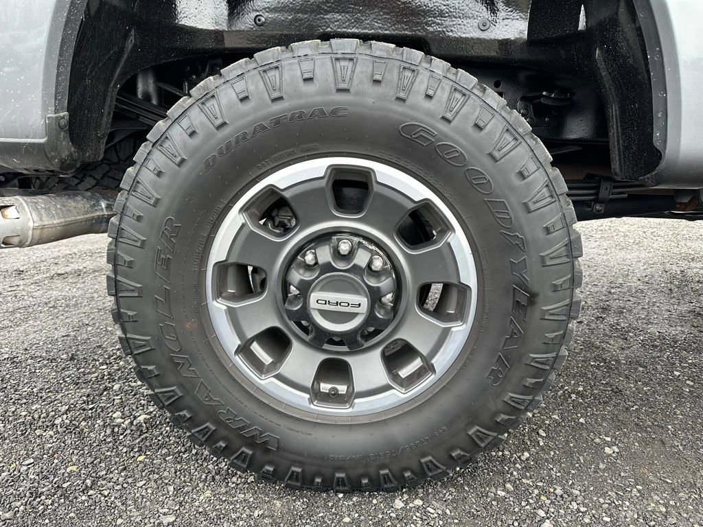 Used 2024 Ford F250 Platinum w/ Tremor Off-Road Package image 22