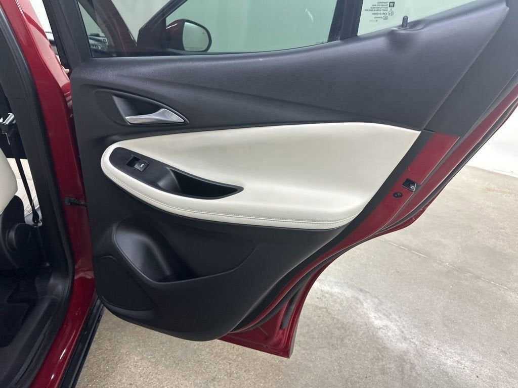 Certified 2021 Buick Encore GX Select image 37