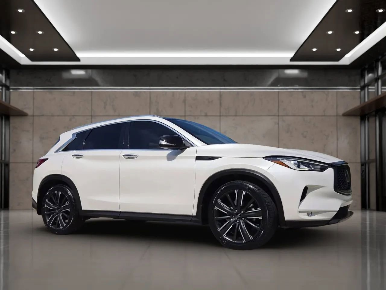 Used 2022 INFINITI QX50 Luxe w/ Appearance Package image 6