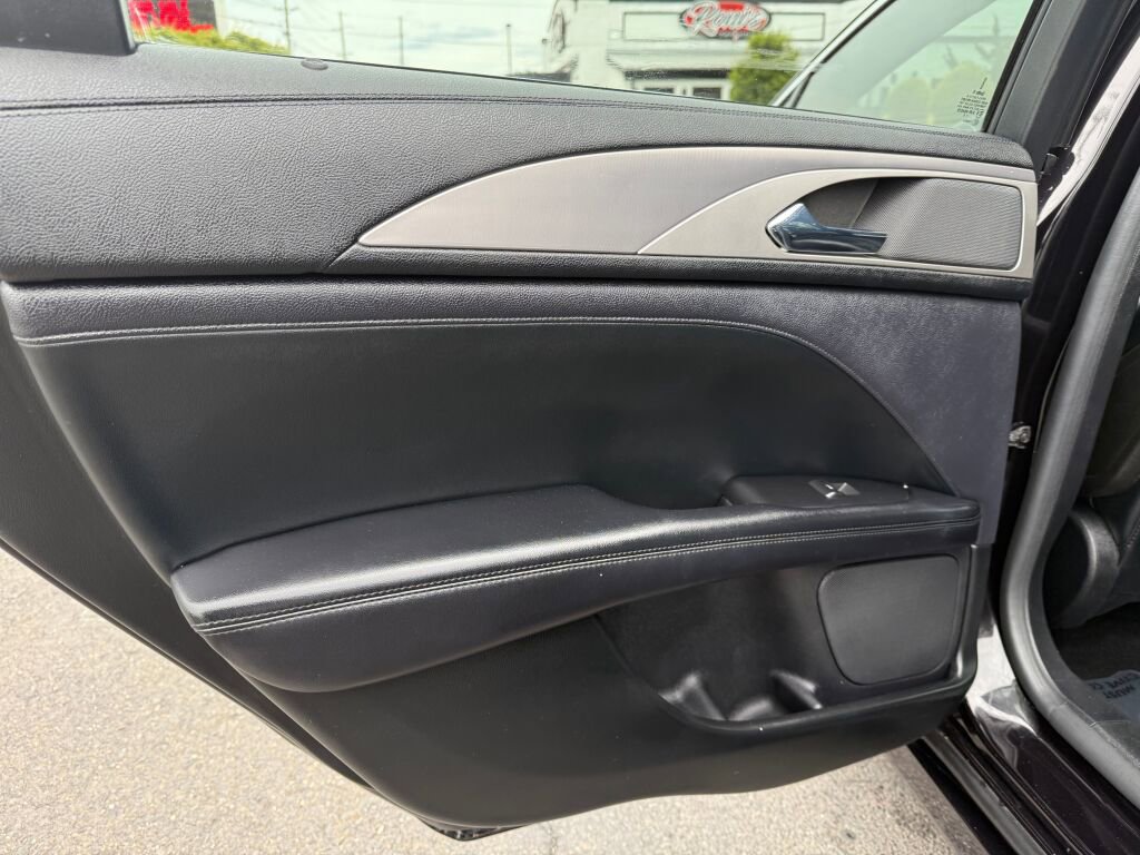 Used 2020 Lincoln MKZ Standard image 23