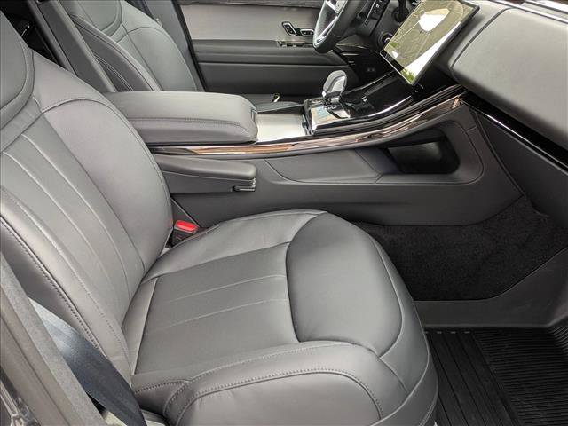 New 2027 Land Rover Range Rover Sport SE AWD/4WD image 18