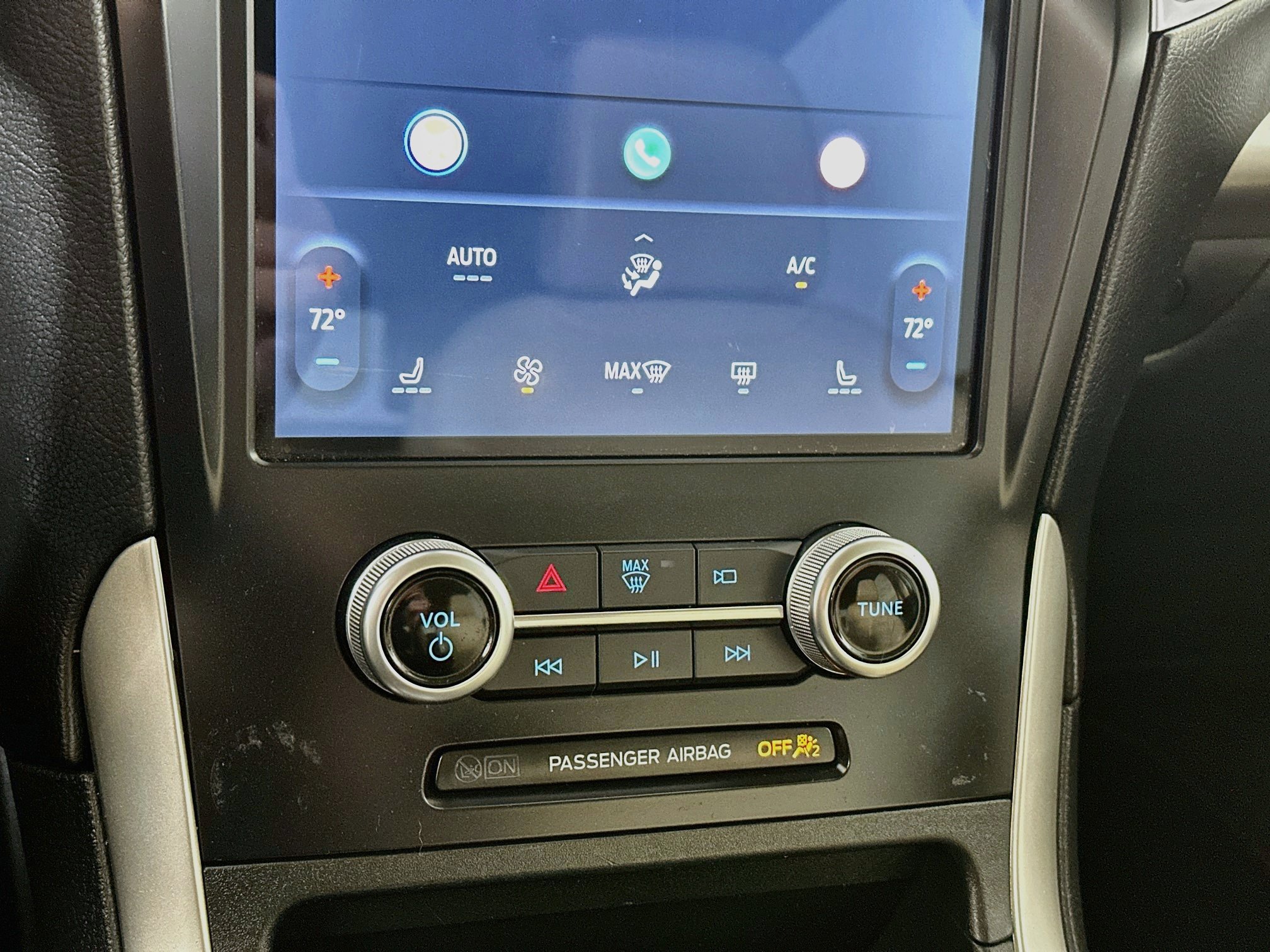 Used 2024 Ford Edge SEL AWD/4WD image 15