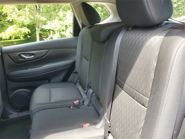 Used 2018 Nissan Rogue S image 27