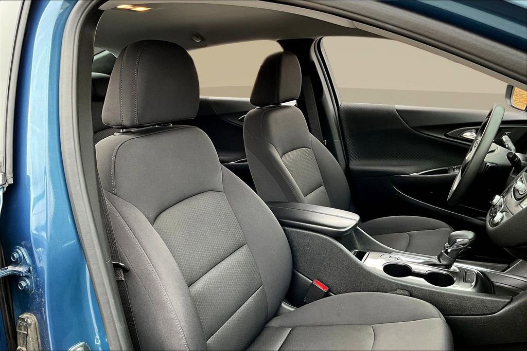Used 2024 Chevrolet Malibu LT image 27