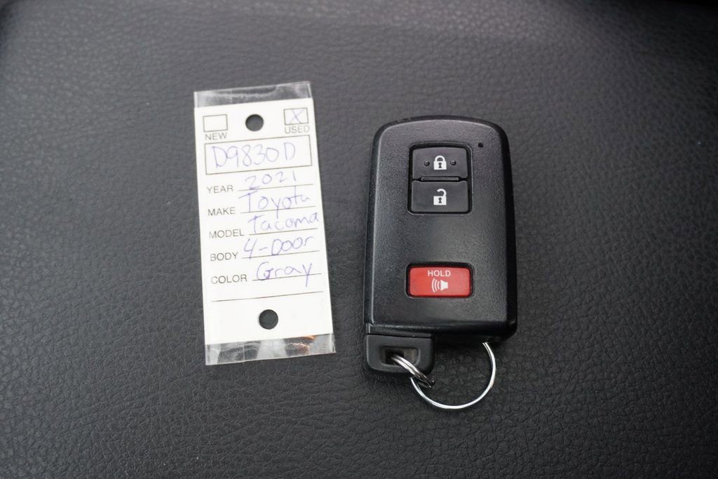 Used 2021 Toyota Tacoma TRD Sport image 41