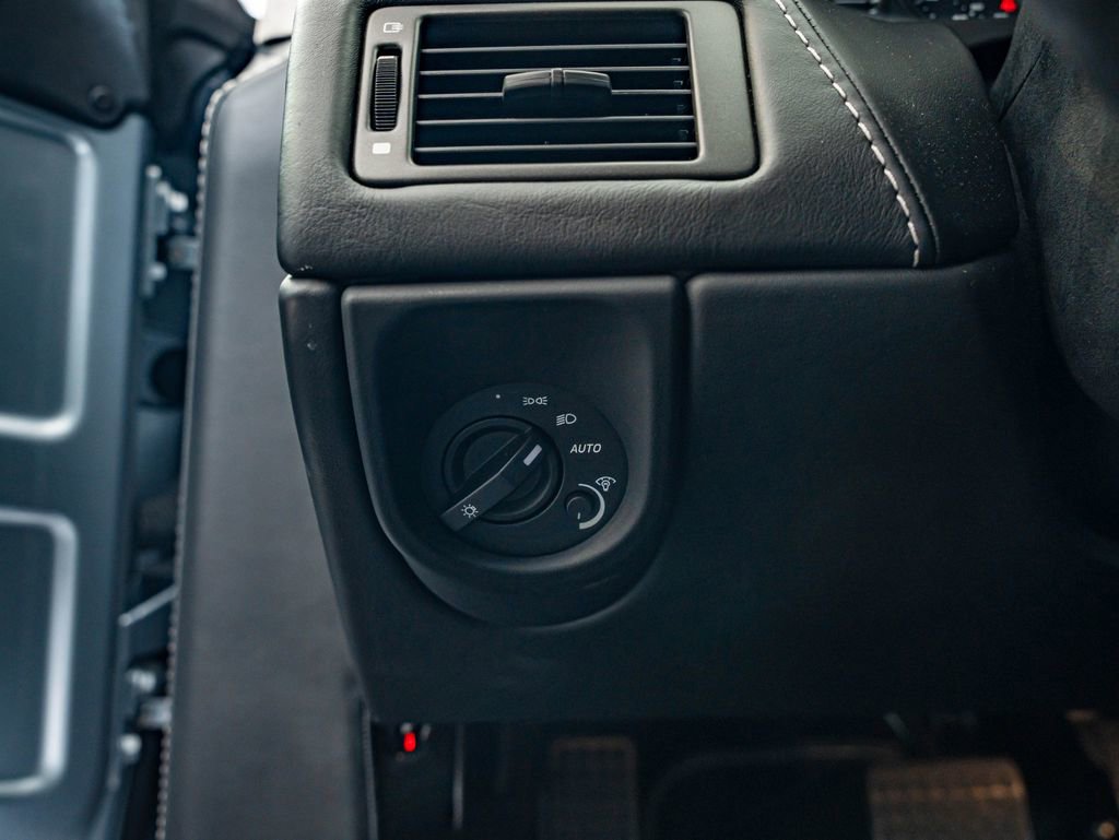 Used 2015 Aston Martin V8 Vantage GT RWD image 23