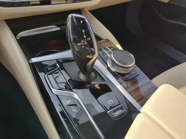 Used 2023 BMW 530e xDrive image 30