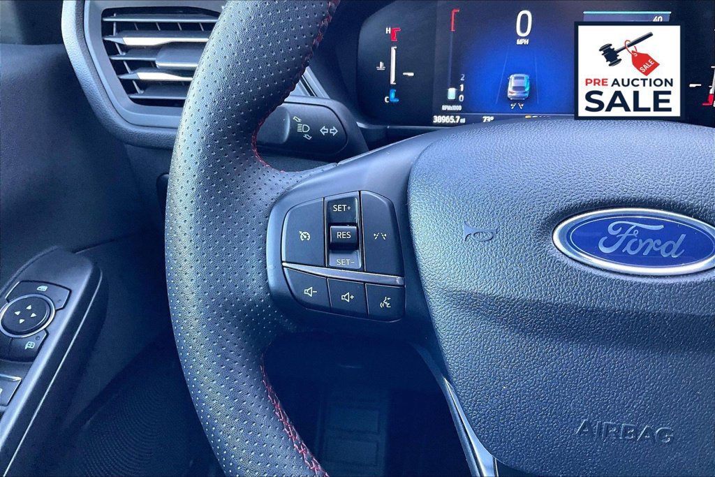 Used 2025 Ford Escape ST-Line Select AWD/4WD image 18