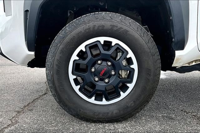 Used 2024 Toyota Tacoma TRD Off-Road AWD/4WD image 35