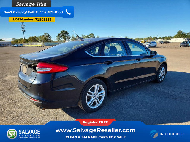 Used 2018 Ford Fusion SE w/ Fusion SE Technology Package FWD image 4