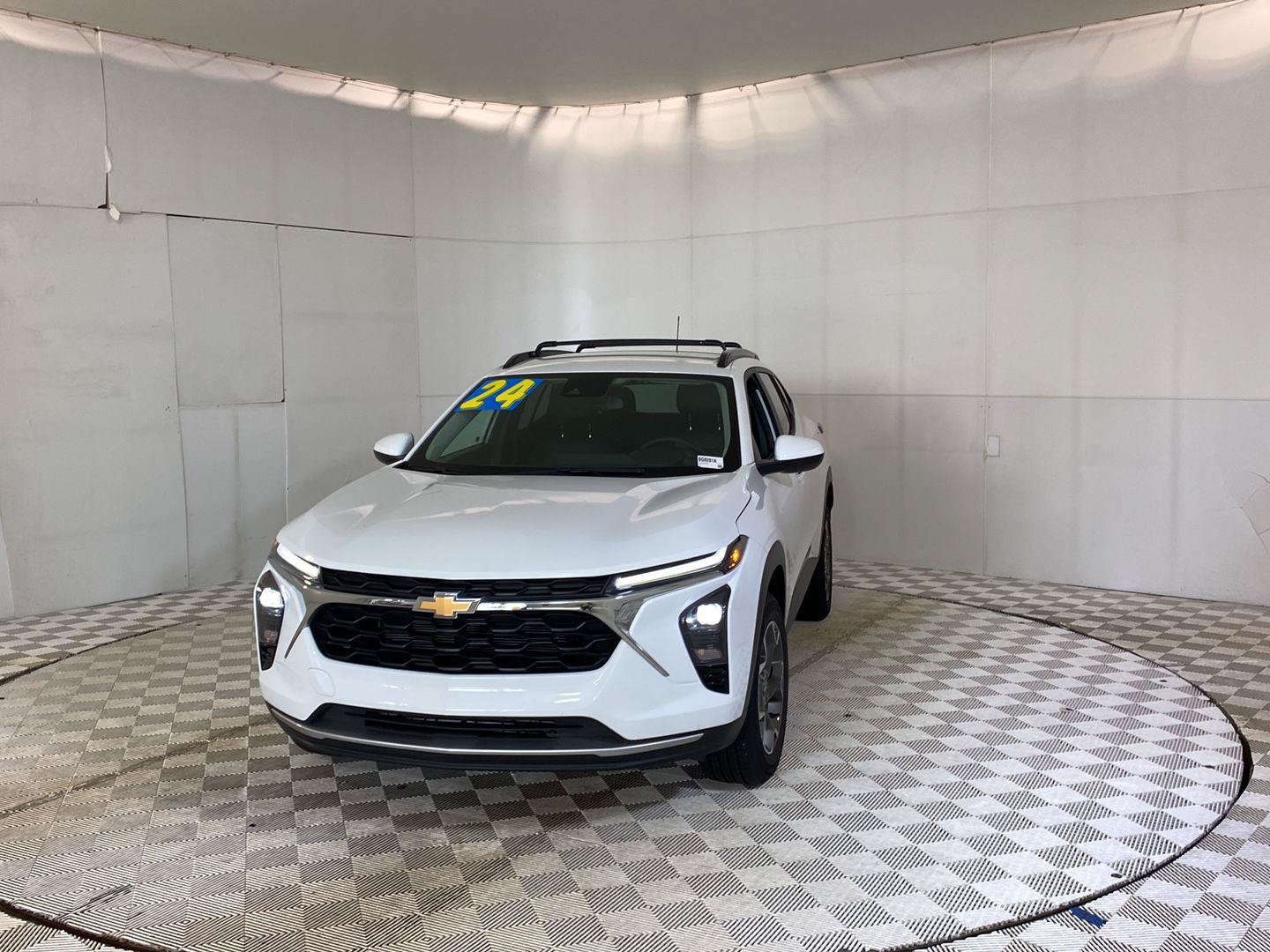 Certified 2024 Chevrolet Trax LT w/ Driver Confidence Package FWD image 7
