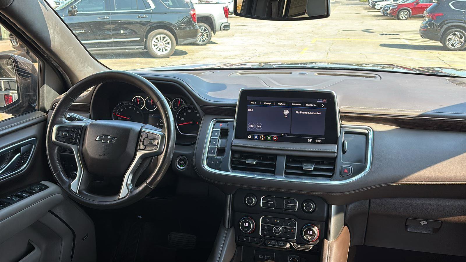Used 2021 Chevrolet Tahoe Z71 w/ Luxury Package image 26