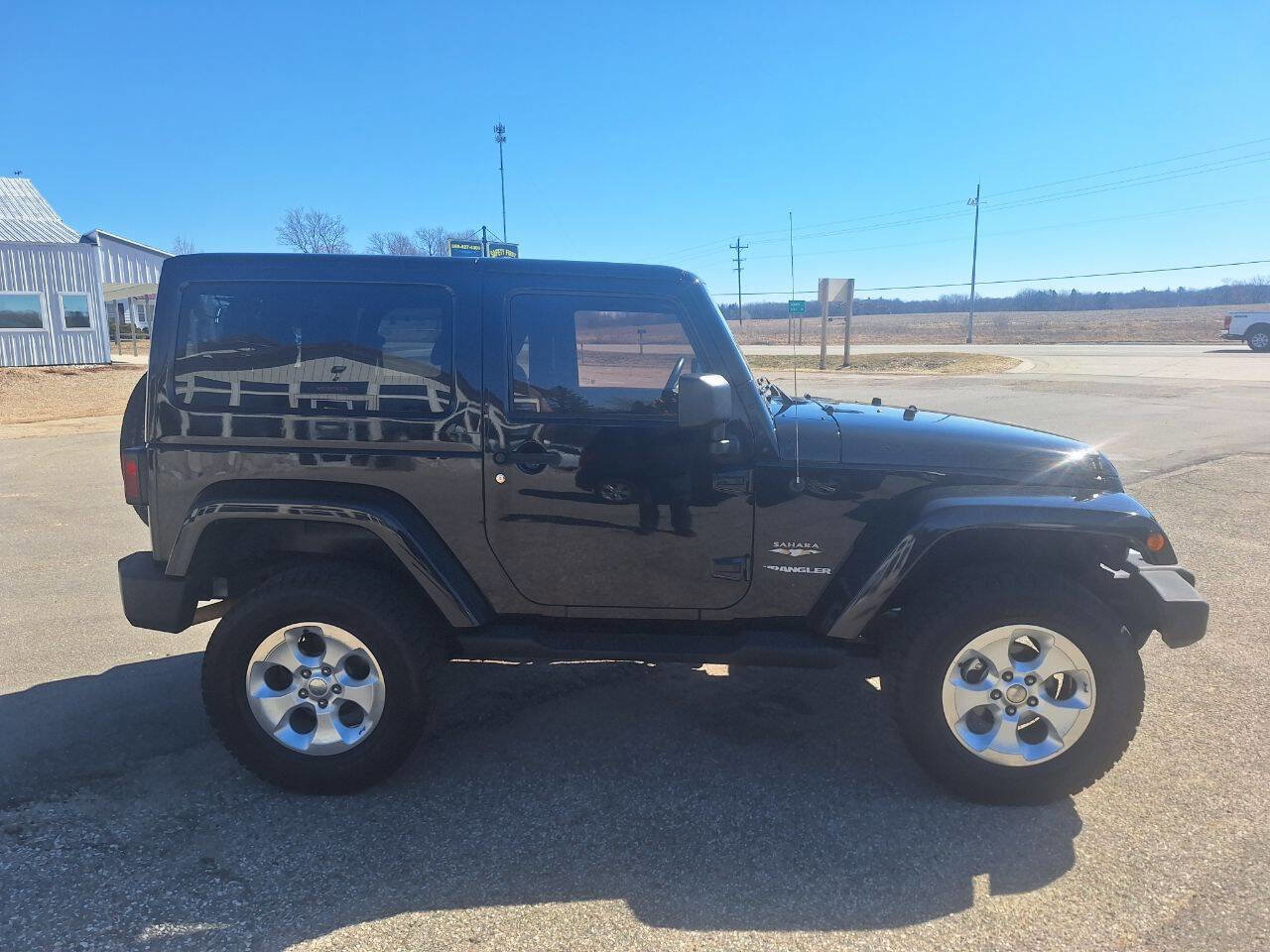 Used 2013 Jeep Wrangler Sahara w/ Connectivity Group image 3