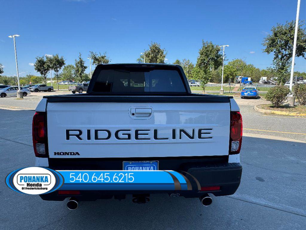 New 2026 Honda Ridgeline Black Edition image 4
