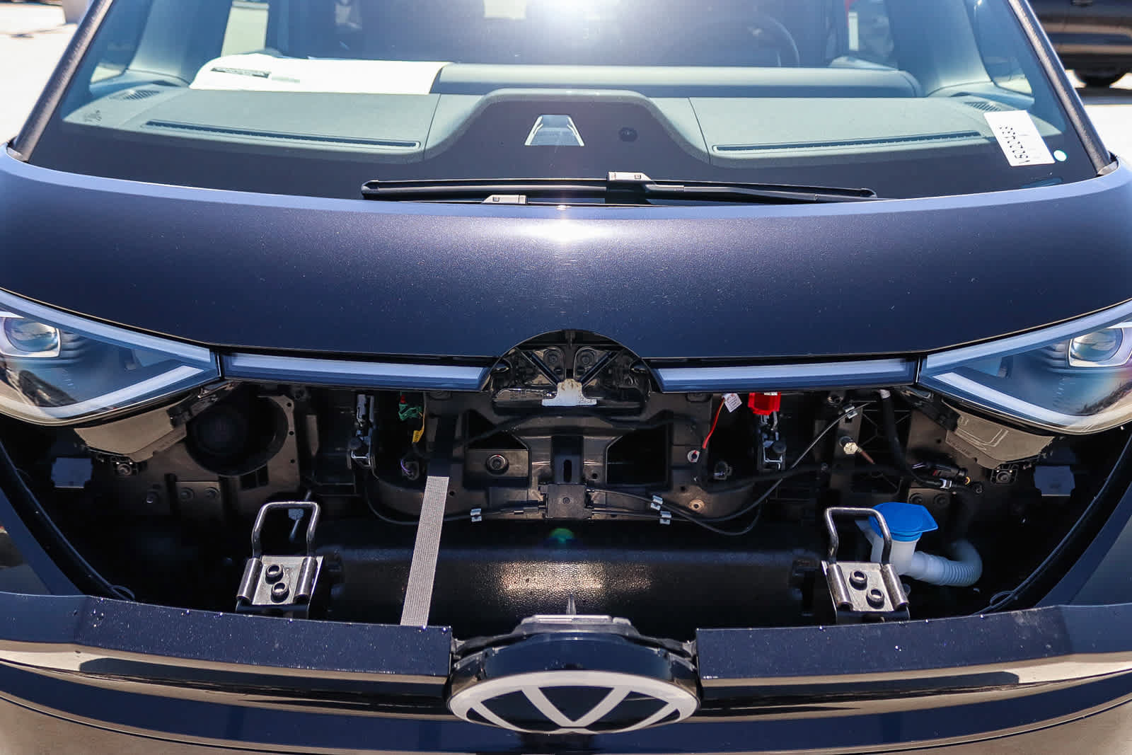 New 2025 Volkswagen ID. Buzz Pro S RWD image 13