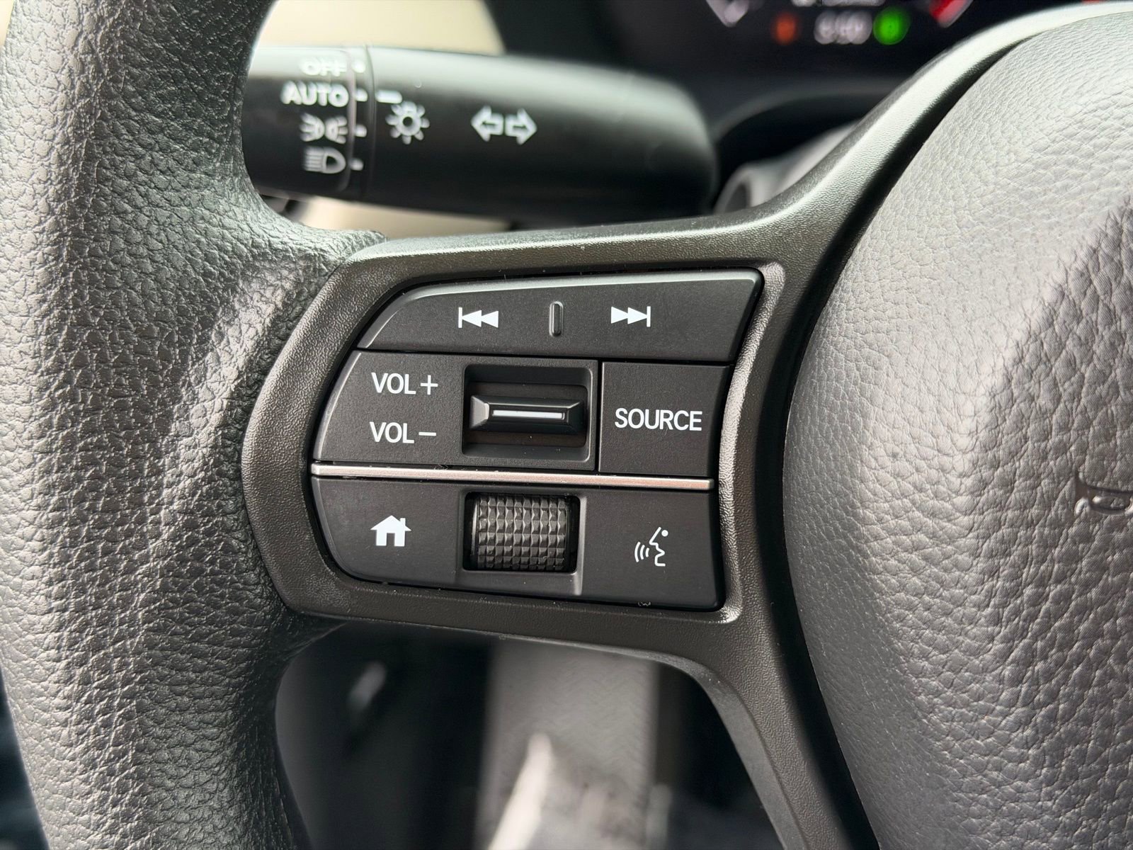 Used 2023 Honda HR-V LX image 16