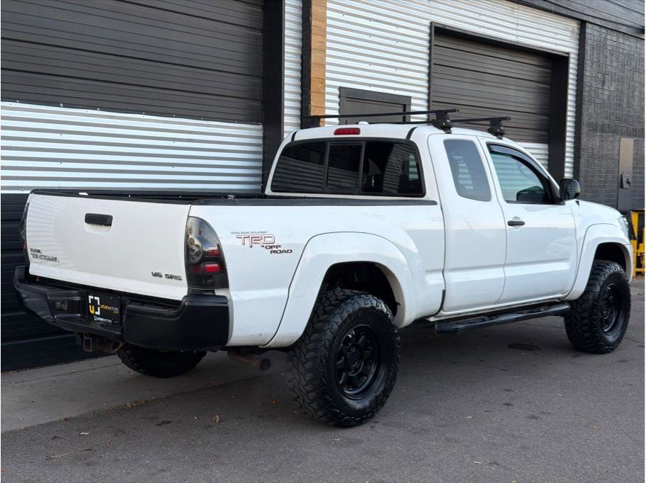 Used 2010 Toyota Tacoma 4x4 Access Cab V6 image 3