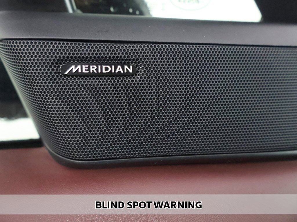 Used 2023 Land Rover Range Rover Sport SE Dynamic image 5