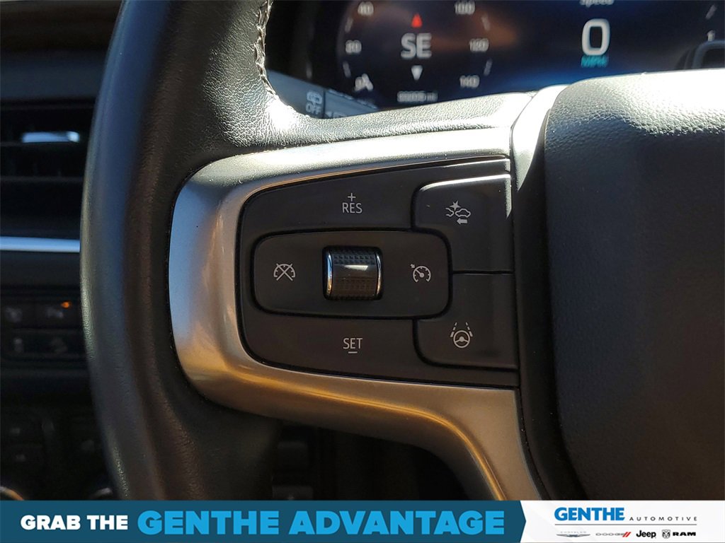 Used 2023 Chevrolet Tahoe Premier w/ Advanced Technology Package image 17