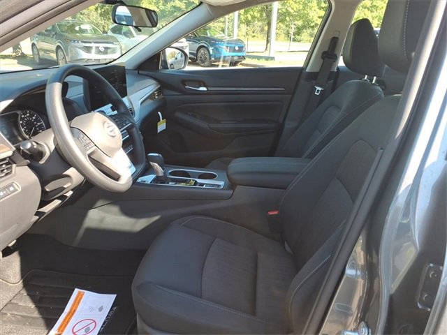 New 2025 Nissan Altima 2.5 SV w/ SV Special Edition Package image 5