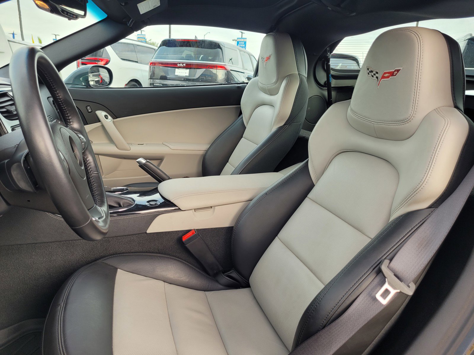 Used 2013 Chevrolet Corvette Grand Sport w/ 2LT Preferred Equipment Group image 10