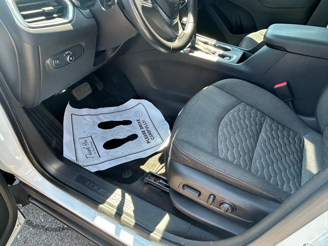 Used 2019 Chevrolet Equinox LT w/ Driver Convenience Package FWD image 15