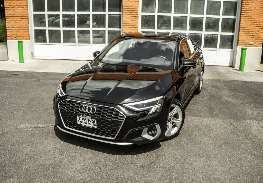 Used 2024 Audi A3 2.0T Premium FWD image 2