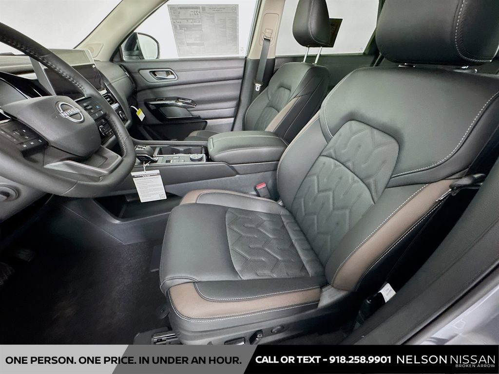 New 2026 Nissan Pathfinder Platinum image 21