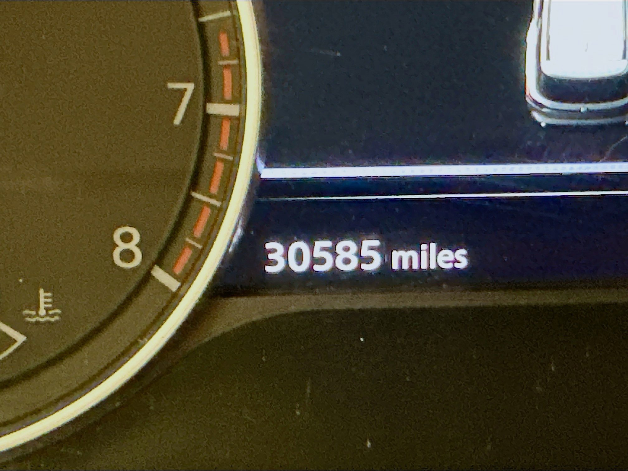 Used 2023 Nissan Pathfinder SV image 19