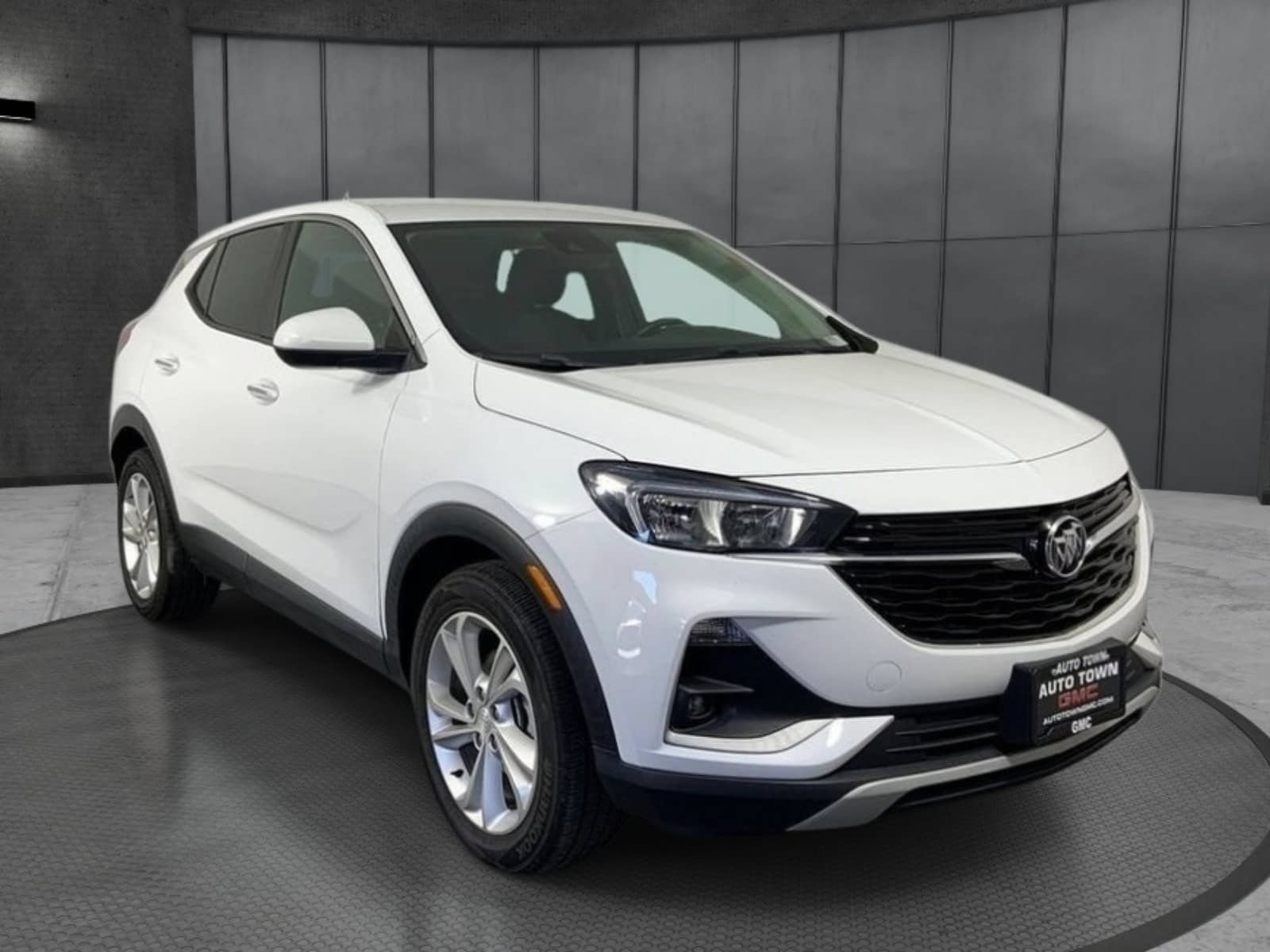 Used 2021 Buick Encore GX Preferred w/ Cold Weather Comfort Package FWD image 3