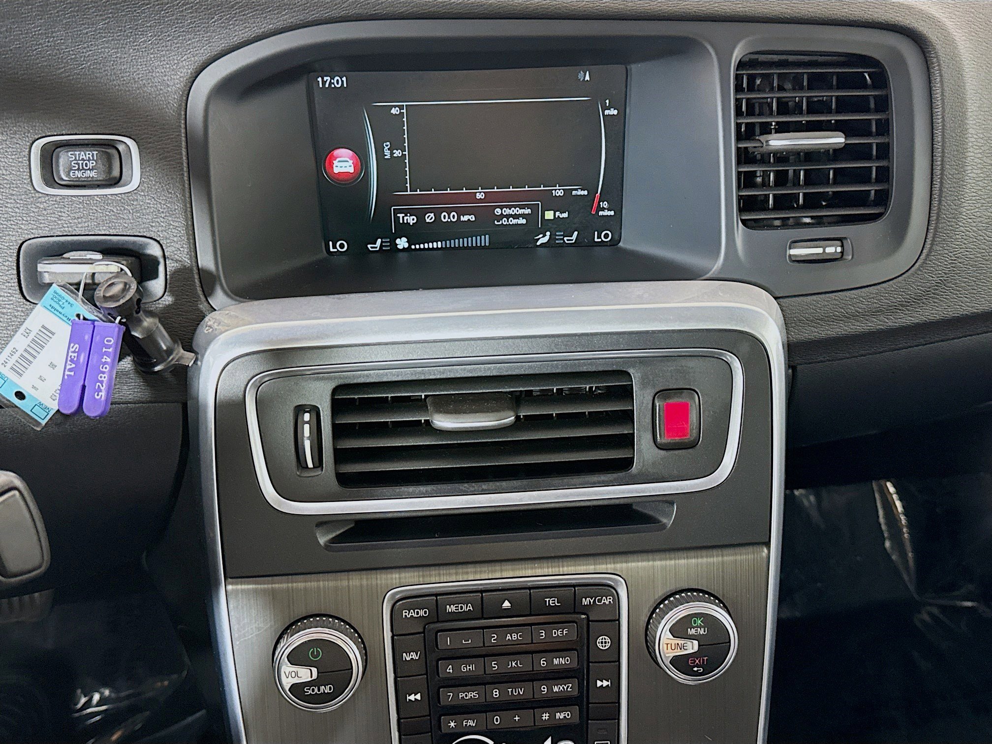 Used 2016 Volvo S60 T5 Premier w/ Convenience Package image 18