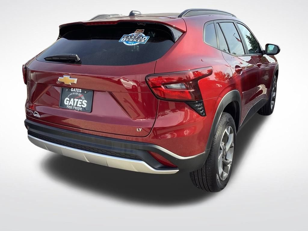 Used 2025 Chevrolet Trax LT w/ LT Convenience Package FWD image 10