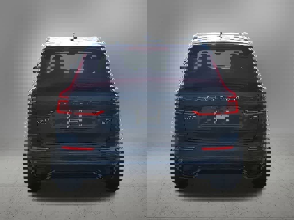 New 2026 Volvo XC60 B5 Plus w/ Protection Package Premier image 5