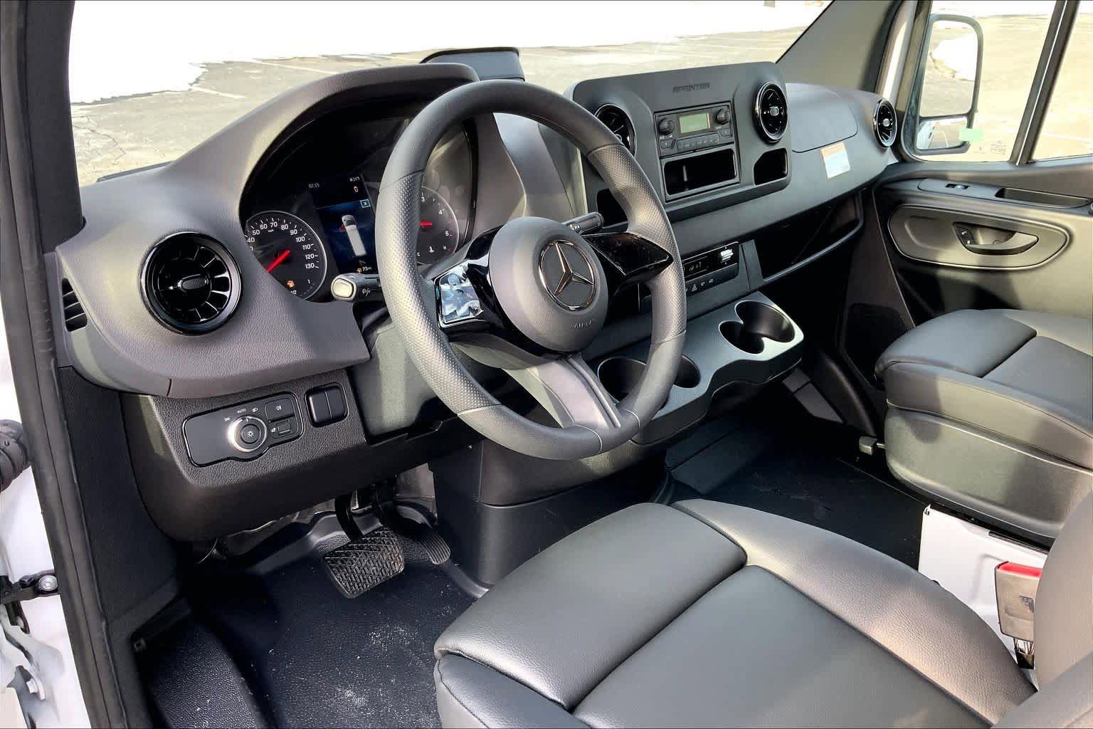 New 2026 Mercedes-Benz Sprinter 2500 image 9