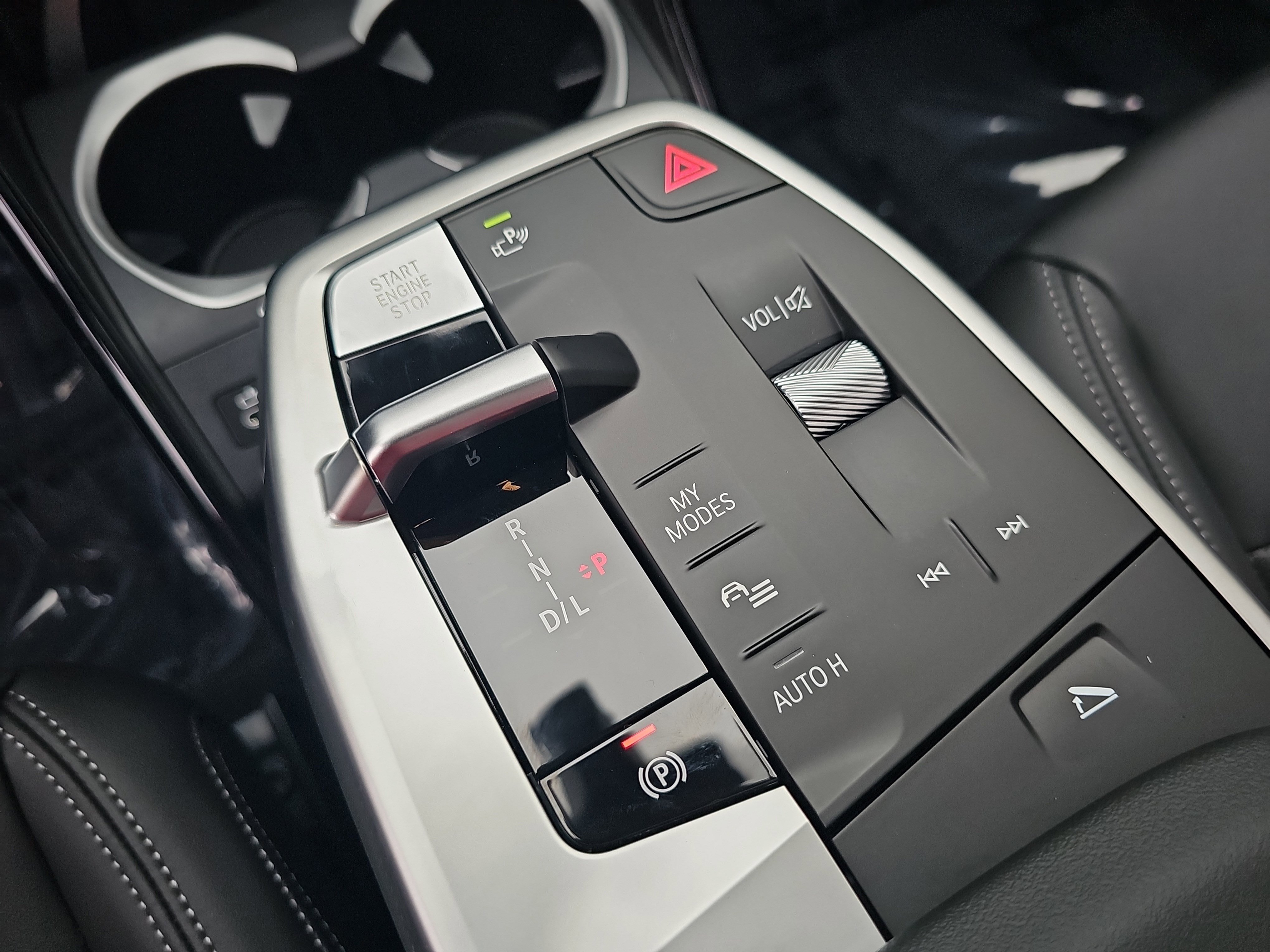 New 2025 BMW X1 xDrive28i w/ Technology Package image 26