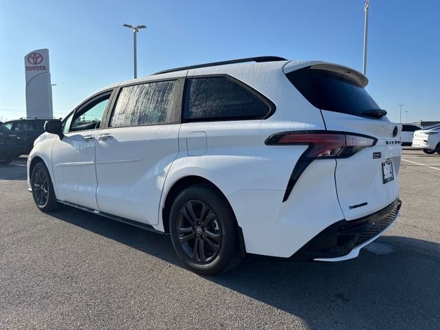 New 2026 Toyota Sienna XSE image 4