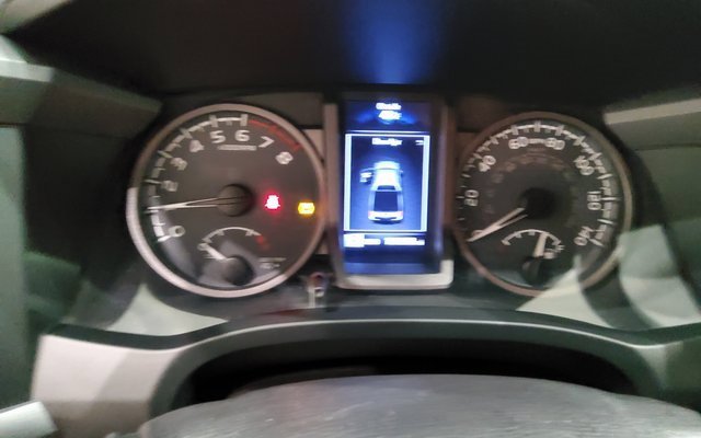 Used 2016 Toyota Tacoma TRD Off-Road image 22